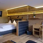 Boutique Gams 4*